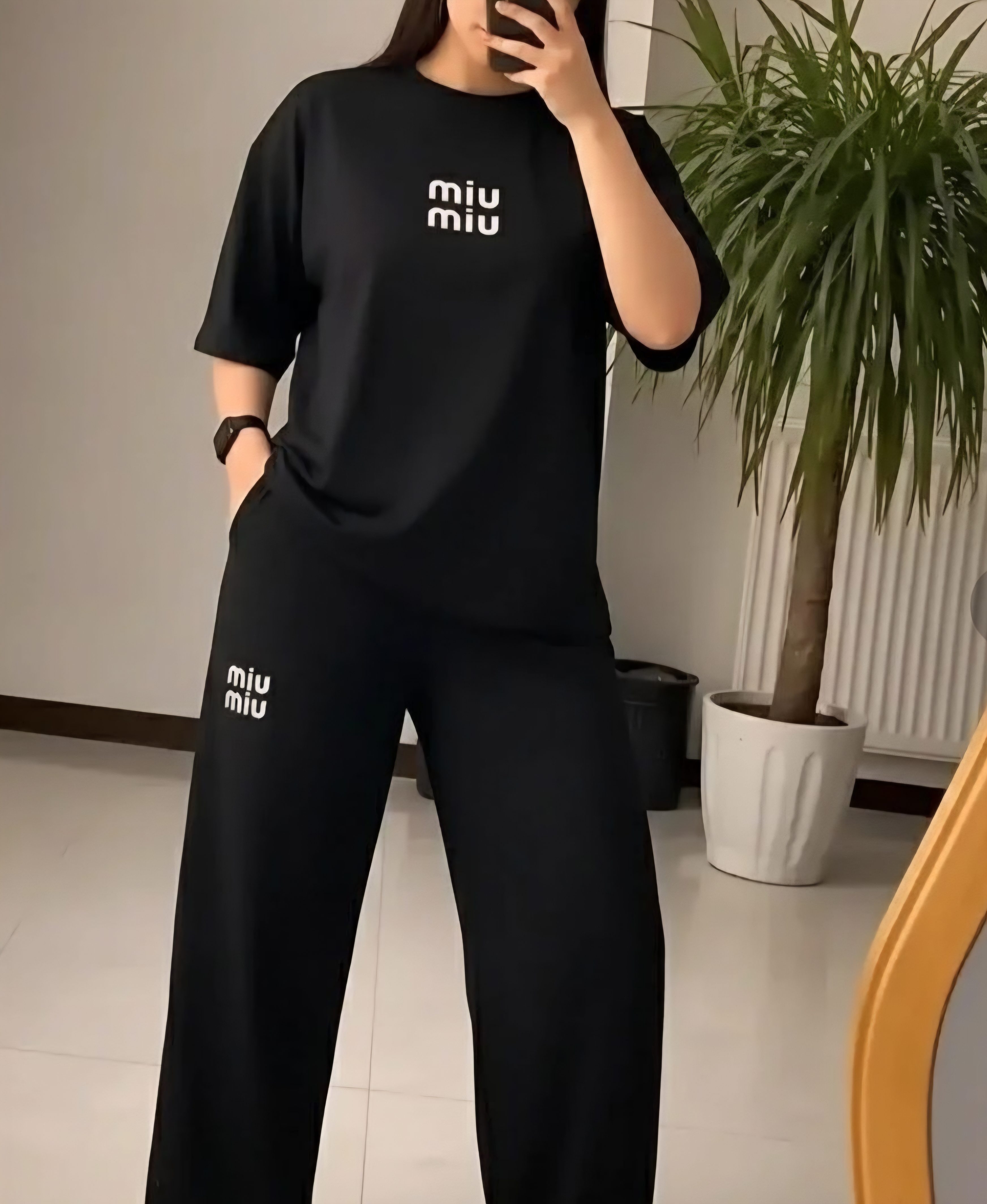 بلوزوشلوار طرح MIU جنس پنبه گلکسی